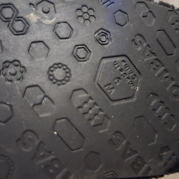 Bombas Black Slippers - Picture 5 of 6